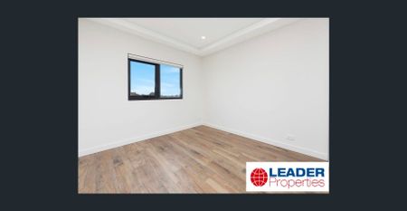 Near New Two Bed Apartment - Photo 3