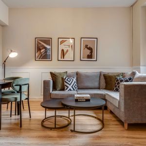 Smithdown Road Room 5 - Photo 3