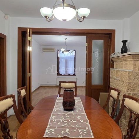 Vila 5 camere, 150 mp, Piata Alba Iulia- Decebal - Fotografie 1