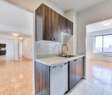 Apartment Building in the Heart of Westmount – 200 Kensington, Mont... - Photo 2