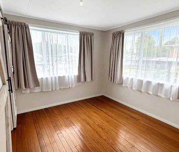 3 Bedroom Rental on Taupo Road. - Photo 2