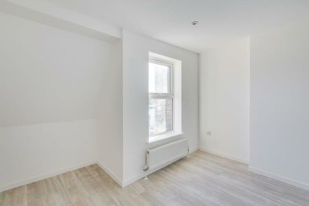 1 Bedroom Flat To Let - Photo 2