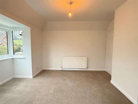 Green Lane, Farnham, GU9 - Photo 4