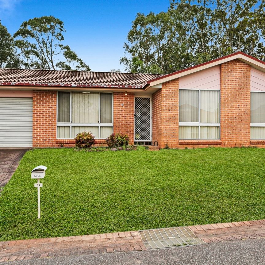 3 Bedroom Family Home &vert; Walk to Station - Photo 1