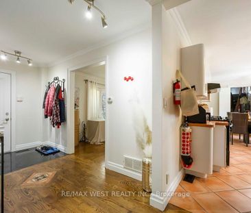 For Lease - 11 Duval Drive, Toronto, Ontario - Photo 2