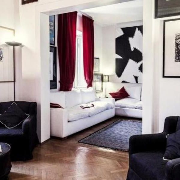 Prati: Spacious, tastefully furnished 1 bedroom, living, study, kitchen and bath. Located in beautiful building on high floor. Bright, silent, near services, metro and center. #1709 - Photo 1