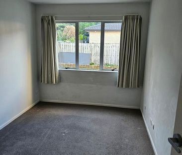 Charming 3BR Ellerslie Haven w/ Deck - Photo 5