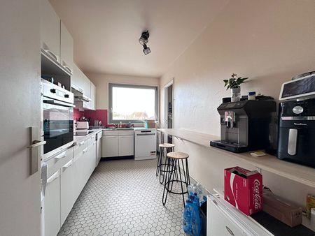 Location Appartement 5 pièces 105m² - Photo 4