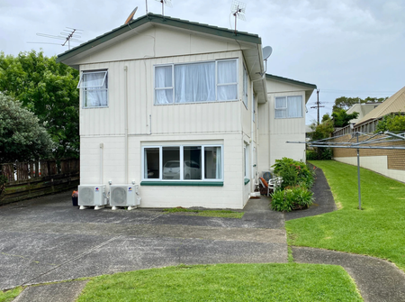 Two Bedroom Unit with Carport in Remuera - Photo 3