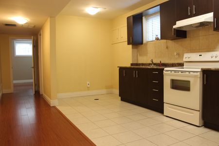 For Lease - 100 Fenelon Drive Unit# Lower, Toronto, Ontario - Photo 3
