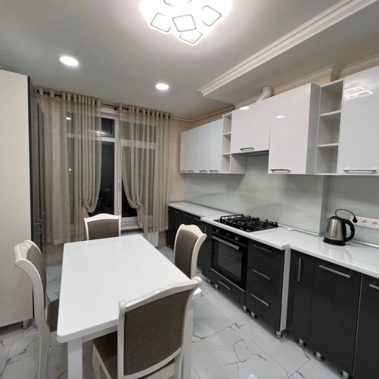 Inchiriere un apartament zona Garii - Photo 1