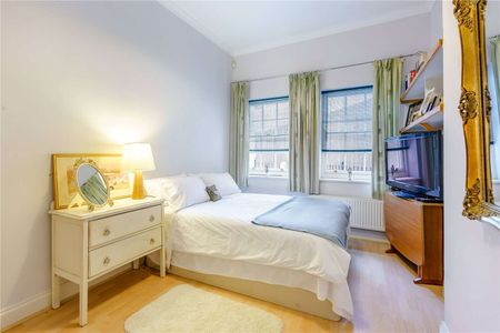 A well-presented apartment with allocated parking. - Photo 4