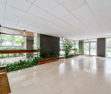 BOULOGNE NORD – 2 pièces 53m² – PARKING CAVE ET BALCON - Photo 2