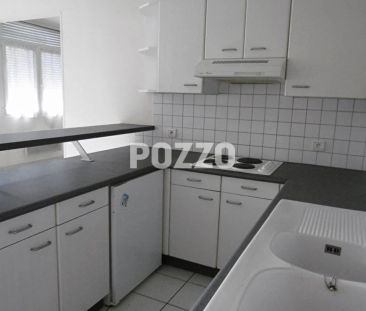 Location : appartement F2 (44 m²) à VIRE - Photo 3