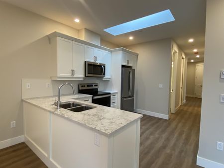 175 Weld Street - 302 - Photo 5