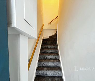 2 bedroom maisonette to rent Albion Hill, Brighton, East Sussex, BN2 - Photo 5