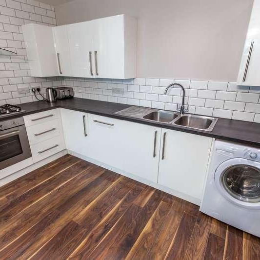 Kempston Street, L3 - Photo 1