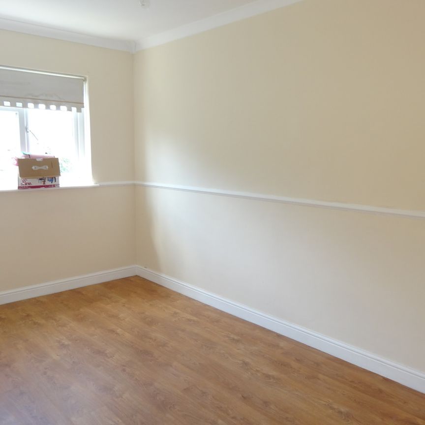 Launceston Close - Photo 1