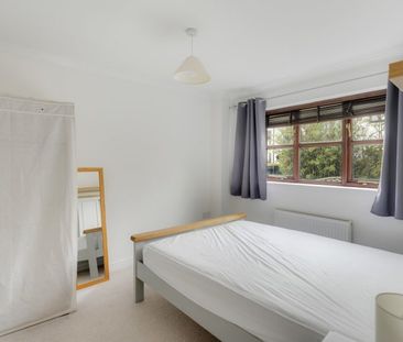 3 Bed End Terrace - Photo 4