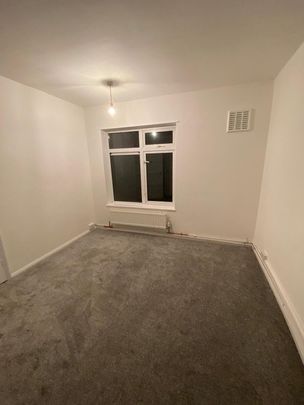 Thurlby Close, Woodford Green, IG8, Property for rent - Photo 1