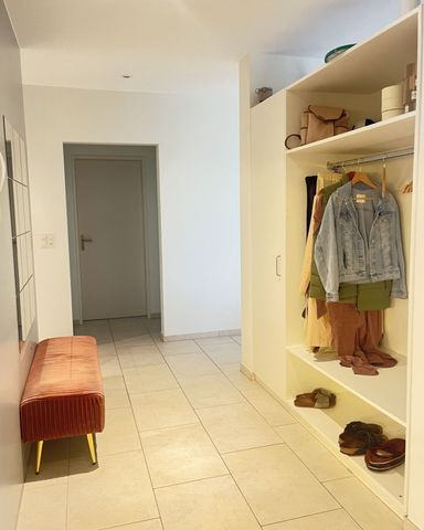 fabelhafte 5.5 Zimmer Wohnung mitten im Grünen - Foto 3