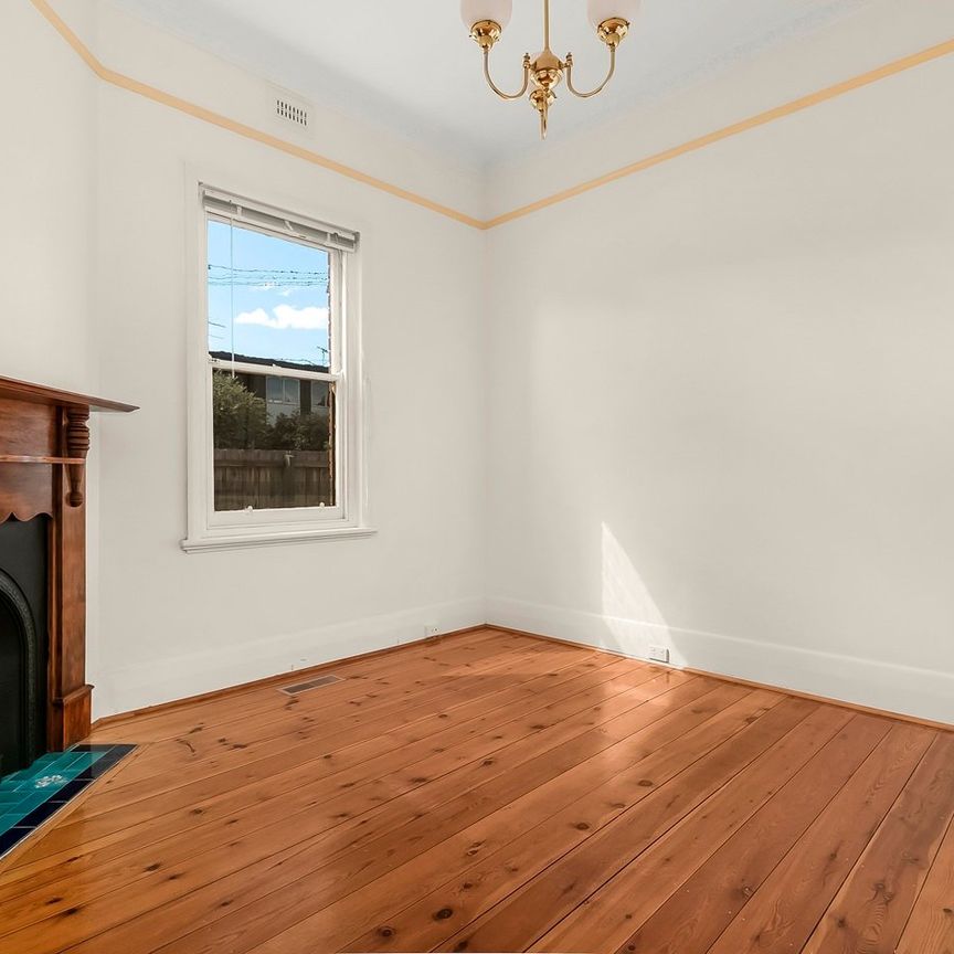 Thinking of selling? Contact our agent - Photo 1