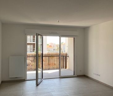 Location Appartement 2 pièces 43m² - Photo 2