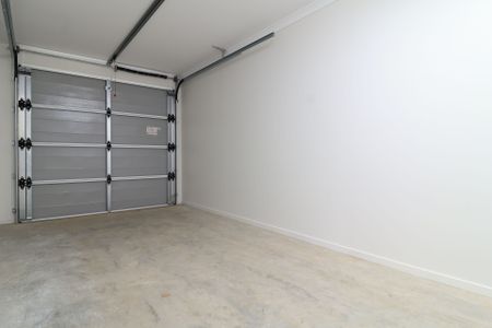 MODERN, STYLISH, AND READY TO ENJOY - WELCOME HOME TO 27 QUEST LANE! - Photo 4