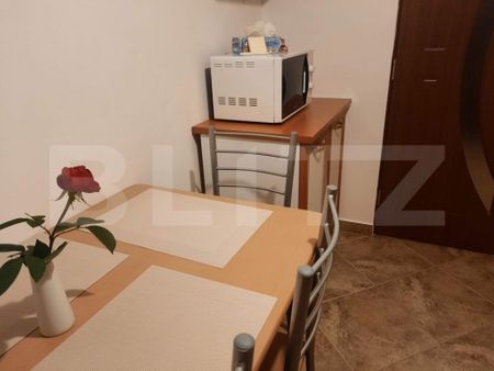 Apartament de inchiriat, cu 2 camere, 54 mp, zona Aleea Carp - Photo 4