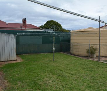 1 Kenilworth Street, NORTH TOOWOOMBA - Photo 6