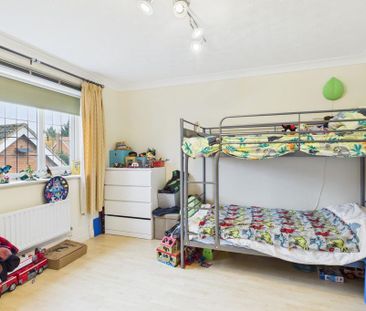 5 bedroom detached house to rent - Photo 2