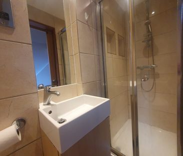 1 Bed Flat, Merton High Street, SW19 - Photo 3