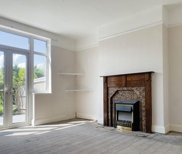 4 bedroom semi-detached house to rent - Photo 2