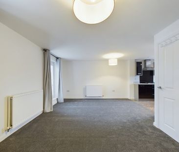 3 Bed Terraced House, Whitefield Road, BS5 - Photo 2