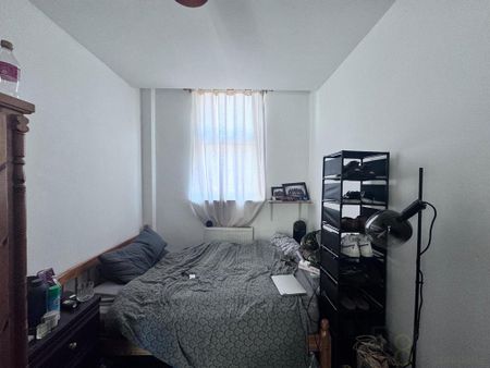 6 bedroom terraced house to rent - Photo 2