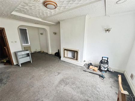 3 bedroom semi-detached house to rent - Photo 2