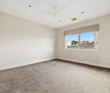 4 Bedroom Family Home with All Year Al-fresco Area! - Photo 5