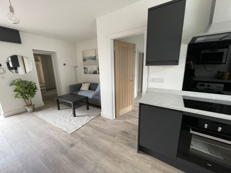 2 bed Apartment for Rent - Photo 2