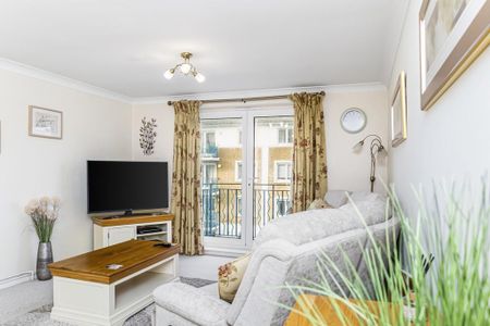 2 bedroom apartment to rent - Photo 3