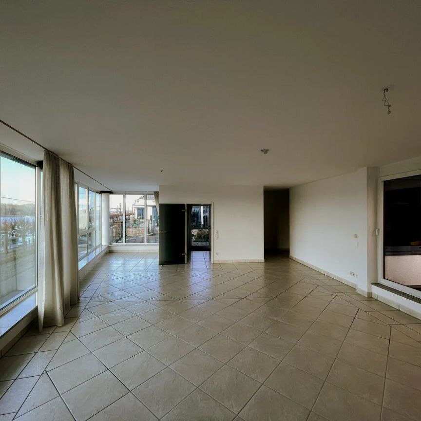 Traumhafte Wohnung mit Rheinblick - Foto 1