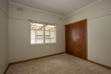 48 Logan Street Hamlyn Heights - Photo 2