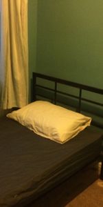 Room in a Shared House, Newbury Park, IG2 - Photo 3