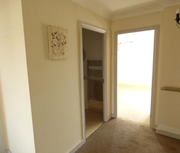 3 bedroom house to rent Church Terrace, Bures, CO8 - Photo 6