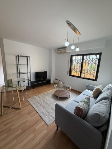 Apartamento de alquiler en Pueblo - Photo 3