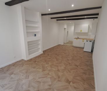 Le Vigan, studio 3ème étage d'environ 37m2 - Photo 2