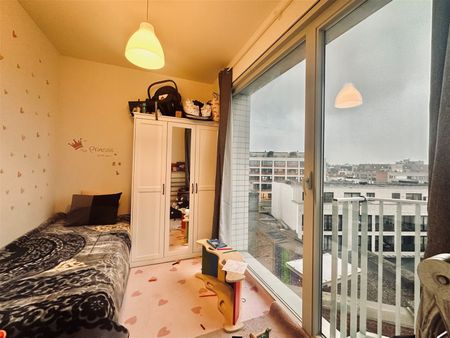 Appartement met twee slaapkamers en terras - Foto 3