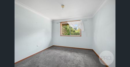 115 Simkin Crescent, Kooringal NSW 2650 - Photo 3