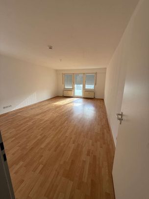 geräumige 2-Raum Wohnung ab sofort - Photo 1