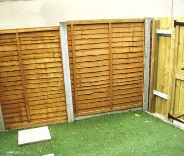 3 bedroom semi-detached house to rent - Photo 6
