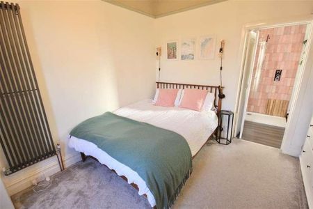 Queens Park Gardens, Bournemouth, BH8 - Photo 5